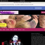 Raven Roxx Hot